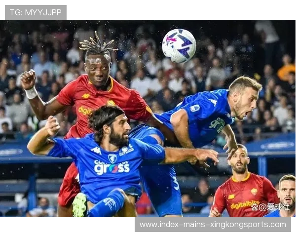 罗马在禁区前发动连续攻势